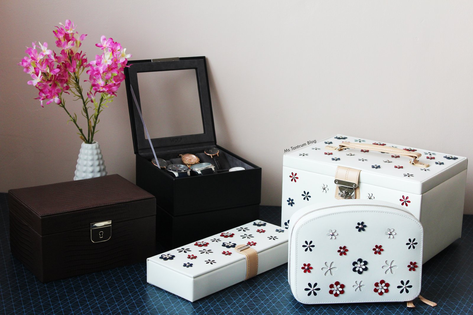 Wolf Storage boxes - Last minute christmas gifts - Ms Tantrum Blog